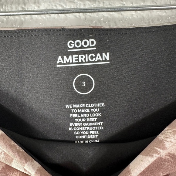 Good American Pink Electric Feel Legging & Bra 2 pc Set Leopard Print SZ 3 L - Picture 4 of 8